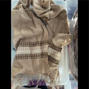 Grupo Esmeralda 100% baby alpaca scarf